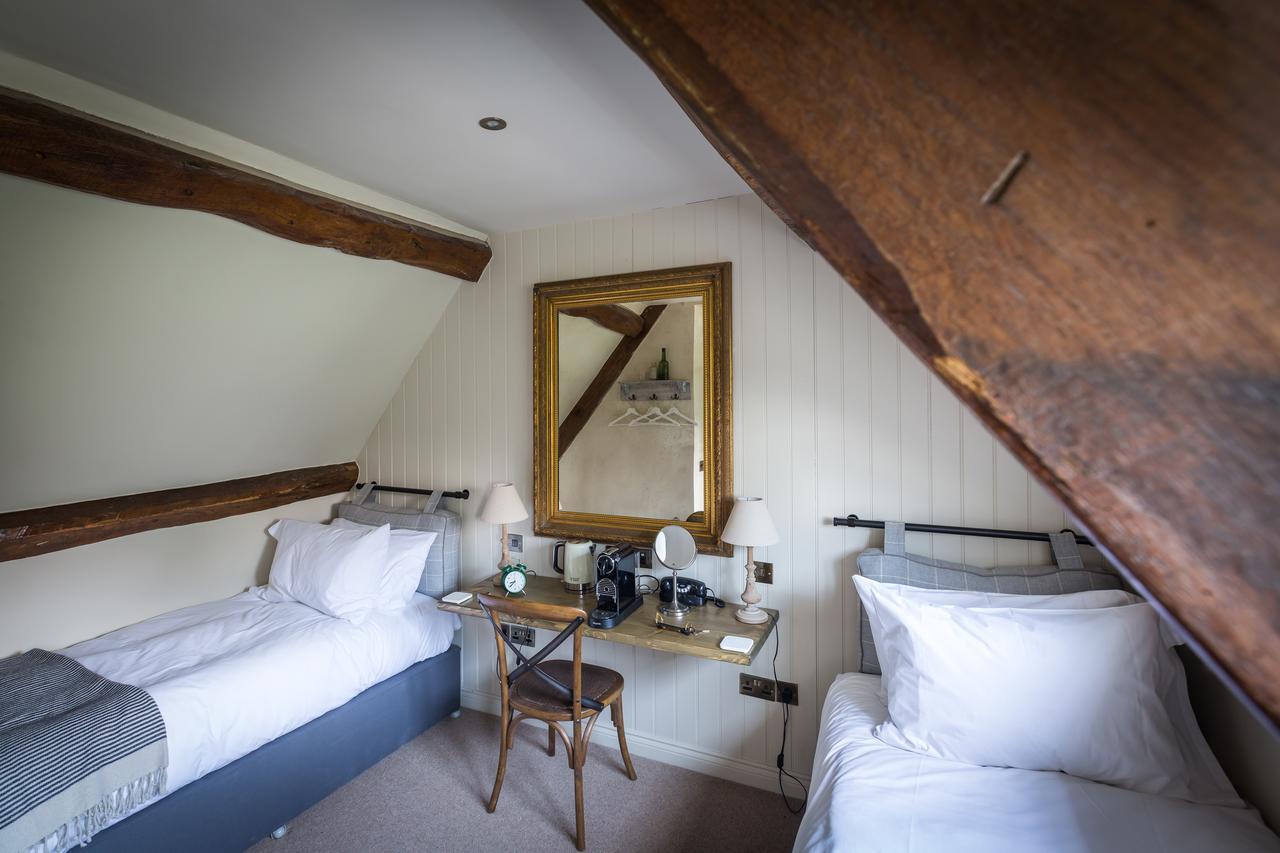 The Frogmill Hotel Shipton  Exterior foto